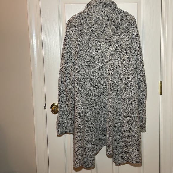 Ann Taylor - Black and White Chunky Long Cardigan - Size XL - Picture 7 of 9